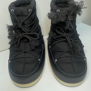 Moon Boot Black Winter Boots size 35-36.